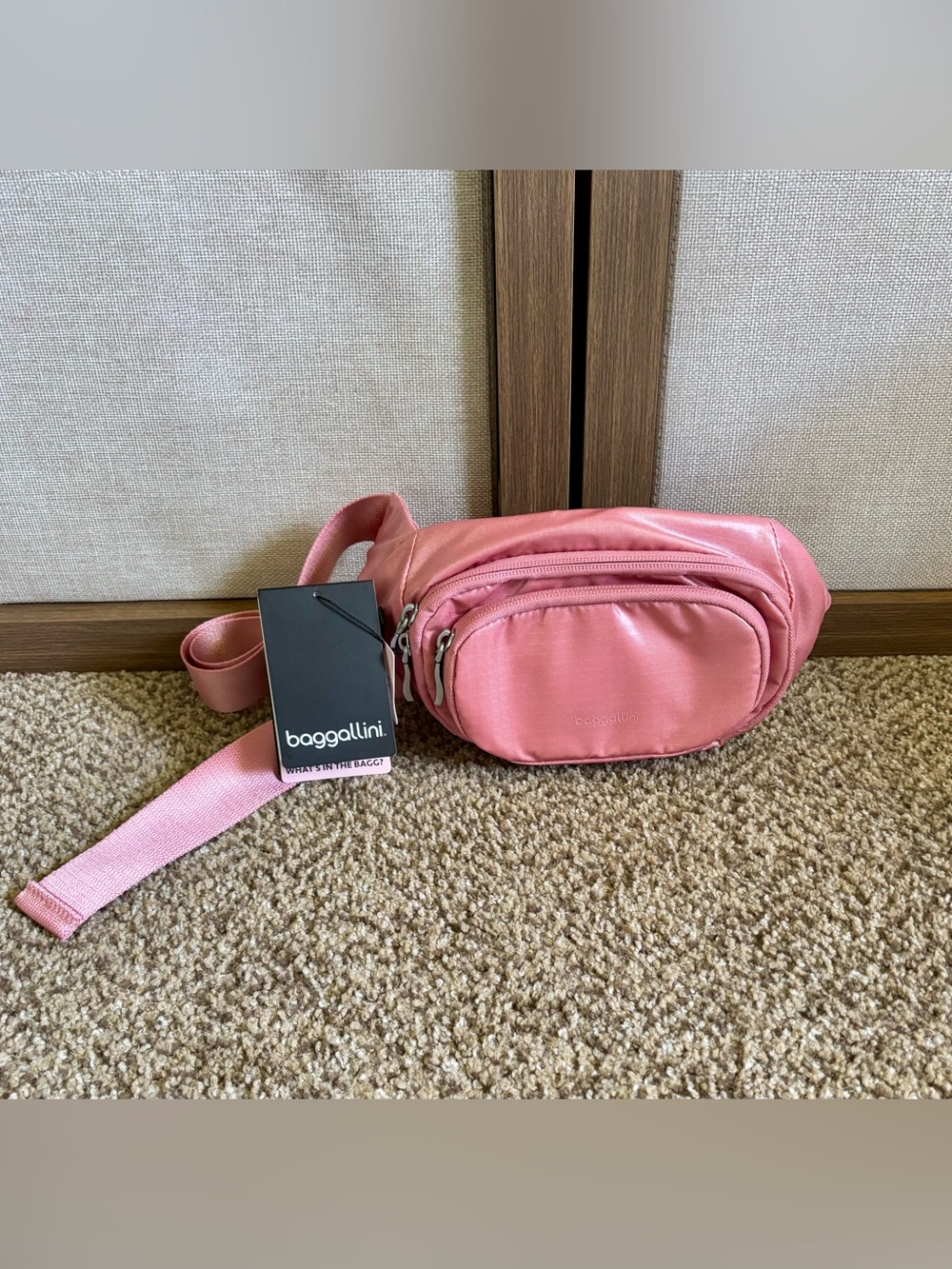 Baggallini Pink On The Go Belt Bag Waist Pack